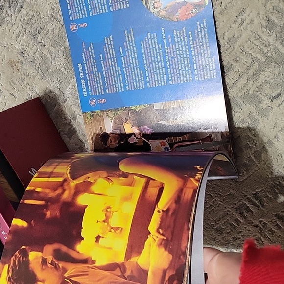 Friends complete series box set - Picture 4 of 5